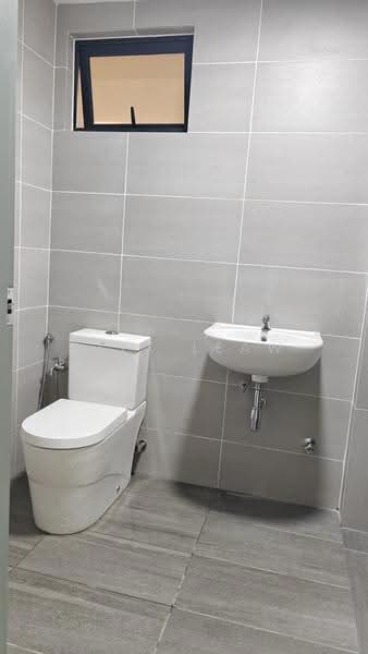 Service Residence for Rent at Parkland Residence @ Kajang 2 - Alex Leaw - Bathroom - PropertyGuru.com.my
