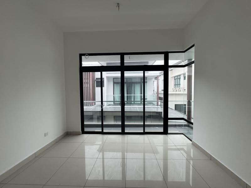 Semi-Detached House for Sale in Bandar Putra Kulai (Kulai) - Zoe Lim - Interior - PropertyGuru.com.my