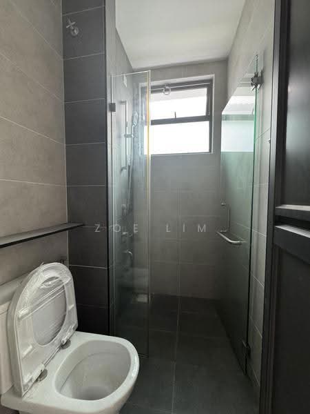 Semi-Detached House for Sale in Bandar Putra Kulai (Kulai) - Zoe Lim - Bathroom - PropertyGuru.com.my