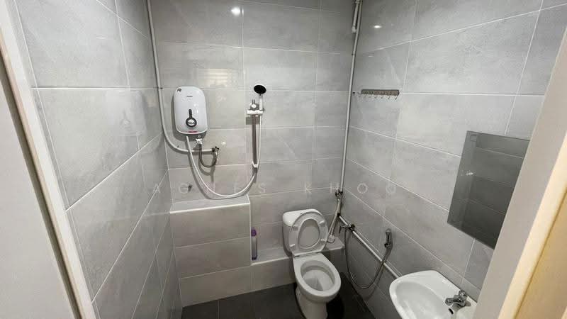 Condominium for Sale at Logan Ville - Agnes Khoo - Bathroom - PropertyGuru.com.my