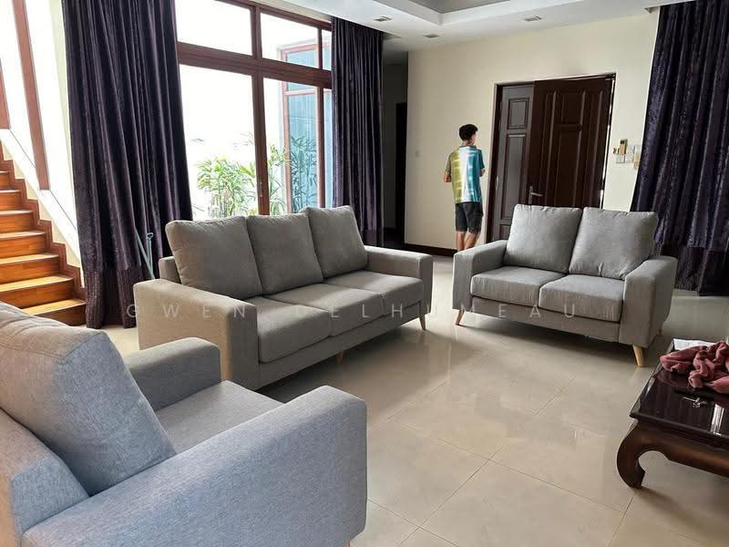 Bungalow House for Rent in Taman Sri Hartamas (Sri Hartamas) - Gwen Delhumeau - Living Room - PropertyGuru.com.my