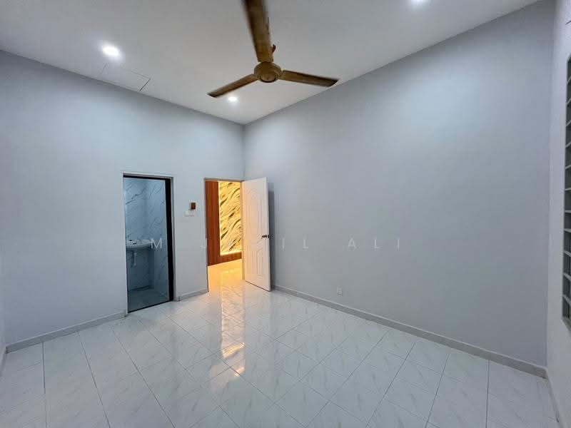 Rumah Teres 1-Tingkat untuk Dijual di Taman Ria (Muar) - M Jamil Ali - PropertyGuru.com.my