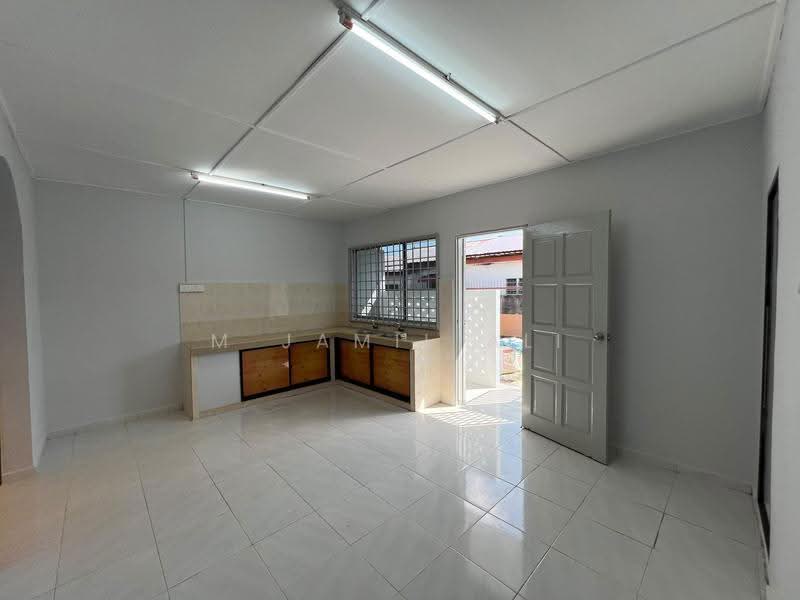 Rumah Teres 1-Tingkat untuk Dijual di Taman Ria (Muar) - M Jamil Ali - PropertyGuru.com.my