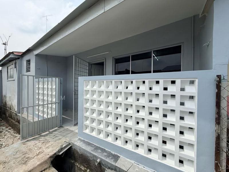 Rumah Teres 1-Tingkat untuk Dijual di Taman Ria (Muar) - M Jamil Ali - PropertyGuru.com.my