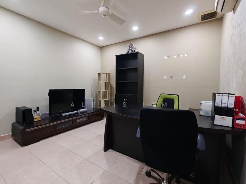 Rumah Teres 2.5-Tingkat untuk Disewa di Bandar Bukit Tinggi 2 (Klang) - Alexis Lim - Study - PropertyGuru.com.my