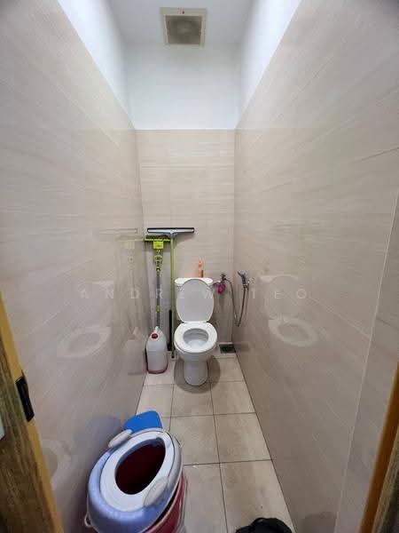 1-storey Terraced House for Sale in Taman Johor Jaya (Johor Bahru) - Andrew Teo - Bathroom - PropertyGuru.com.my