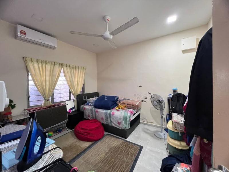 1-storey Terraced House for Sale in Taman Johor Jaya (Johor Bahru) - Andrew Teo - Bedroom - PropertyGuru.com.my