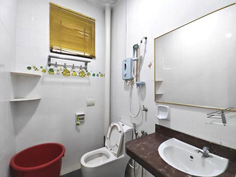 1-storey Terraced House for Rent in Austin (Johor Bahru) - William Loke - Bathroom - PropertyGuru.com.my
