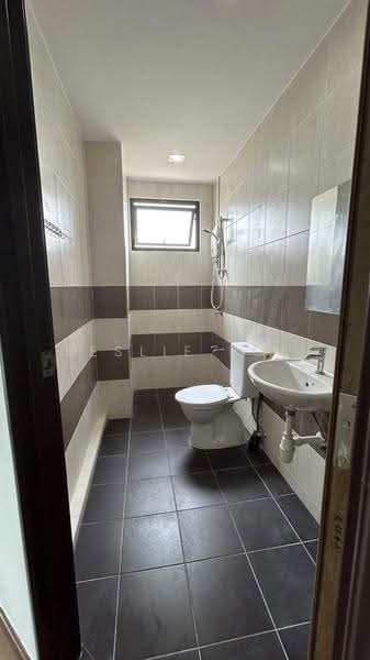 Apartment for Sale at Stutong Tiarra - Leslie Loi - Bathroom - PropertyGuru.com.my
