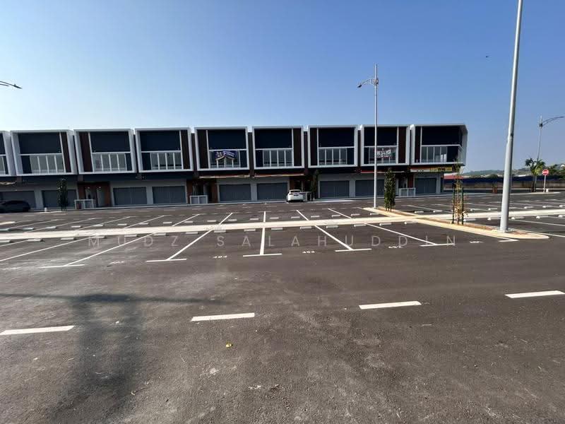 Shop / Office for Rent in Bandar Serenia (Dengkil) - Mudz Salahuddin - Exterior - PropertyGuru.com.my
