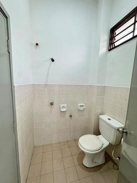 2-storey Terraced House for Sale in Bandar Putra Kulai (Kulai) - Jesy Tey - Bathroom - PropertyGuru.com.my