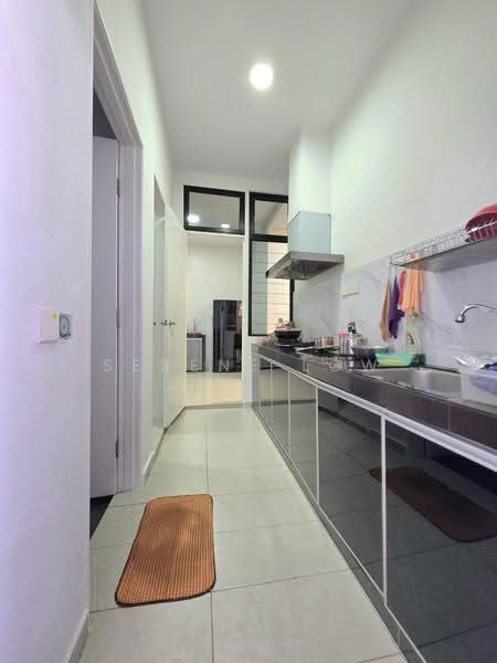Cluster House for Sale in Bukit Indah (Iskandar Puteri (Nusajaya)) - Serene Low - Kitchen - PropertyGuru.com.my