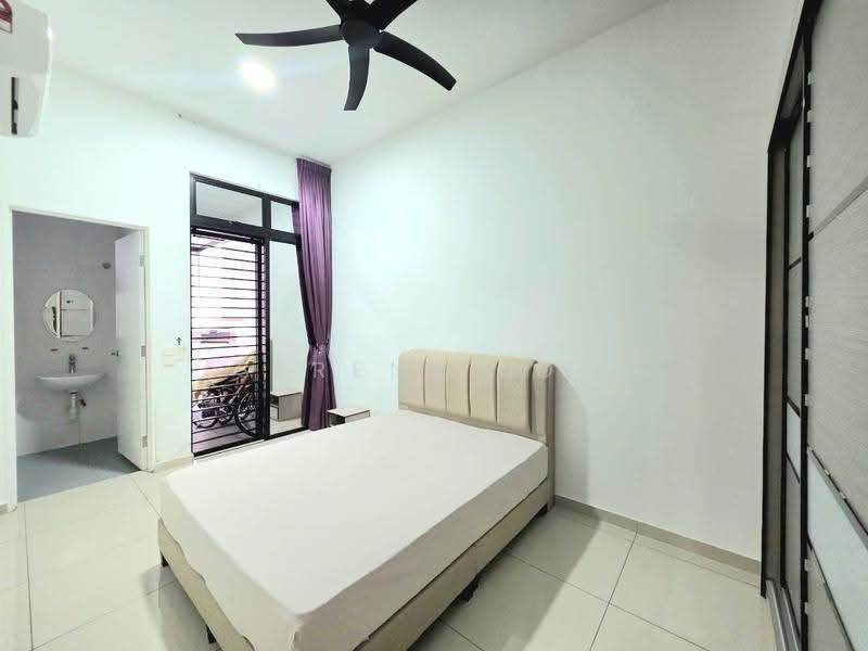 Cluster House for Sale in Bukit Indah (Iskandar Puteri (Nusajaya)) - Serene Low - Bedroom - PropertyGuru.com.my