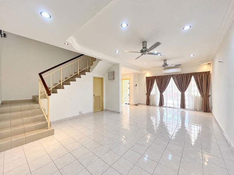 2-storey Terraced House for Rent in Taman Bukit Subang (Shah Alam) - Adaw Zain - Living Room - PropertyGuru.com.my