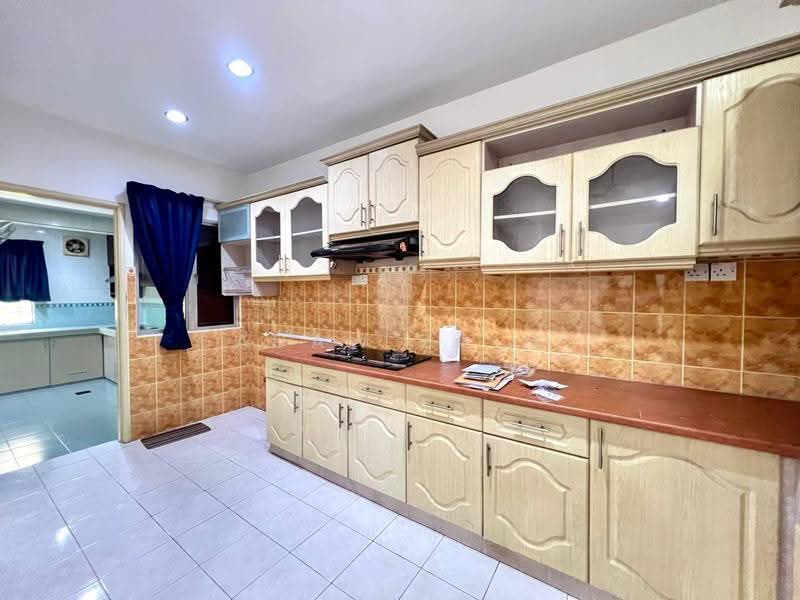 2-storey Terraced House for Rent in Taman Bukit Subang (Shah Alam) - Adaw Zain - Kitchen - PropertyGuru.com.my