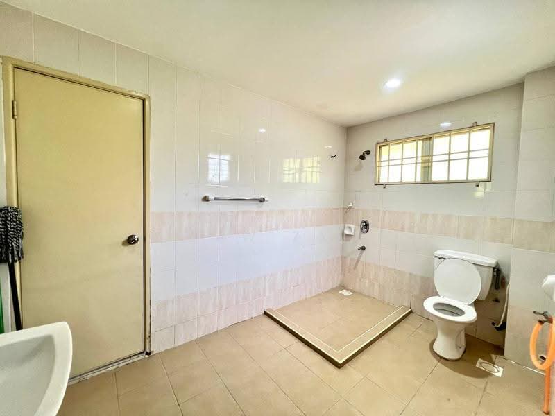 2-storey Terraced House for Rent in Taman Bukit Subang (Shah Alam) - Adaw Zain - Bathroom - PropertyGuru.com.my
