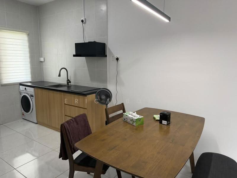 Rumah Bandar untuk Disewa di Kuching (Sarawak) - Erica Bong - Kitchen - PropertyGuru.com.my