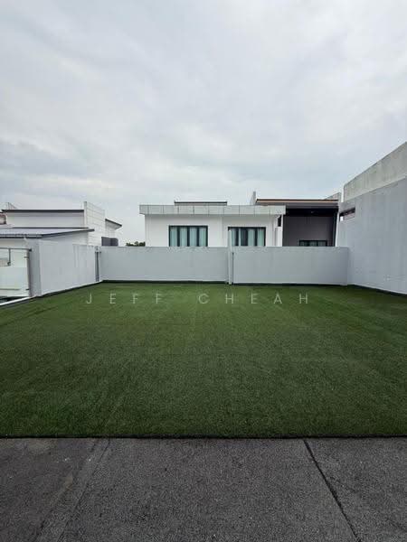 Rumah Berkembar untuk Dijual di Bandar Sungai Long (Selangor) - Jeff Cheah - Exterior - PropertyGuru.com.my
