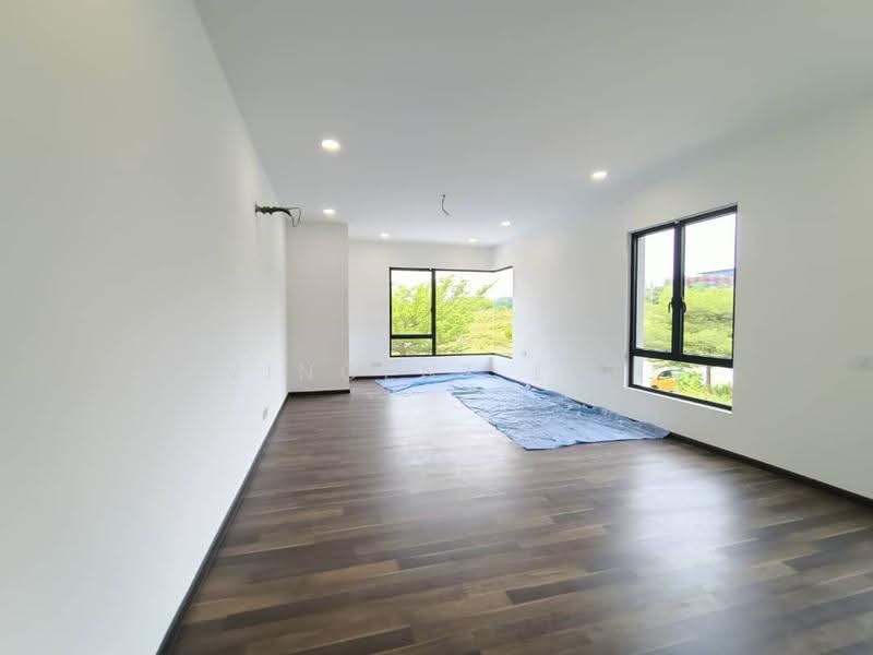 Bungalow House for Sale in Setia Ecohill (Semenyih) - Vincent Lee - Living Room - PropertyGuru.com.my