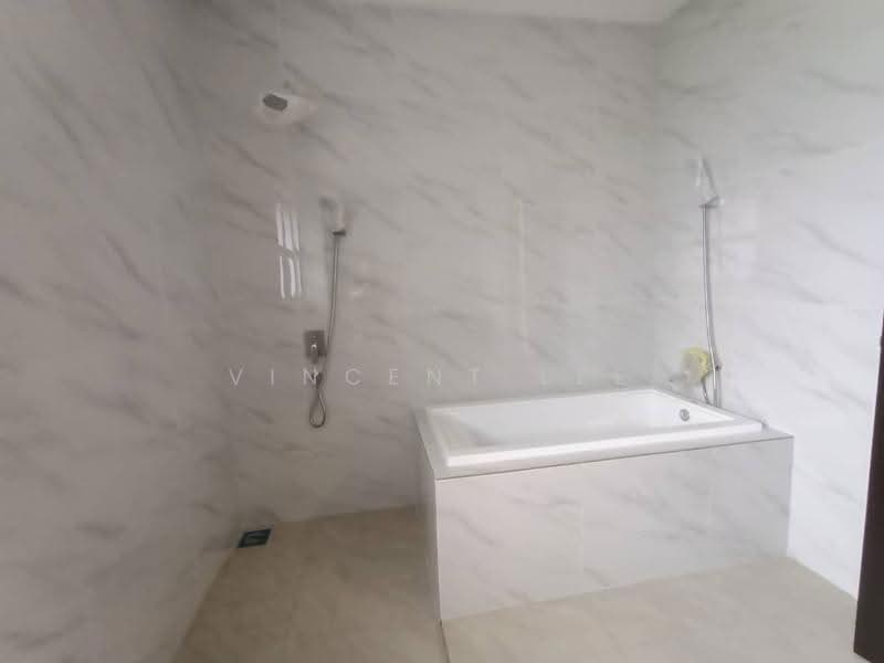 Bungalow House for Sale in Setia Ecohill (Semenyih) - Vincent Lee - Bathroom - PropertyGuru.com.my
