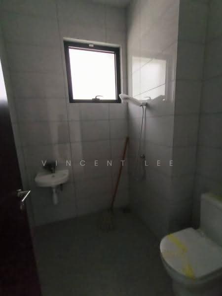 Bungalow House for Sale in Setia Ecohill (Semenyih) - Vincent Lee - Bathroom - PropertyGuru.com.my