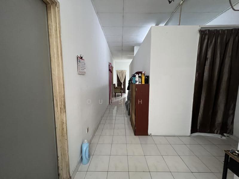 Kedai / Pejabat untuk Disewa di Puchong (Selangor) - Louis Ho - Corridor - PropertyGuru.com.my
