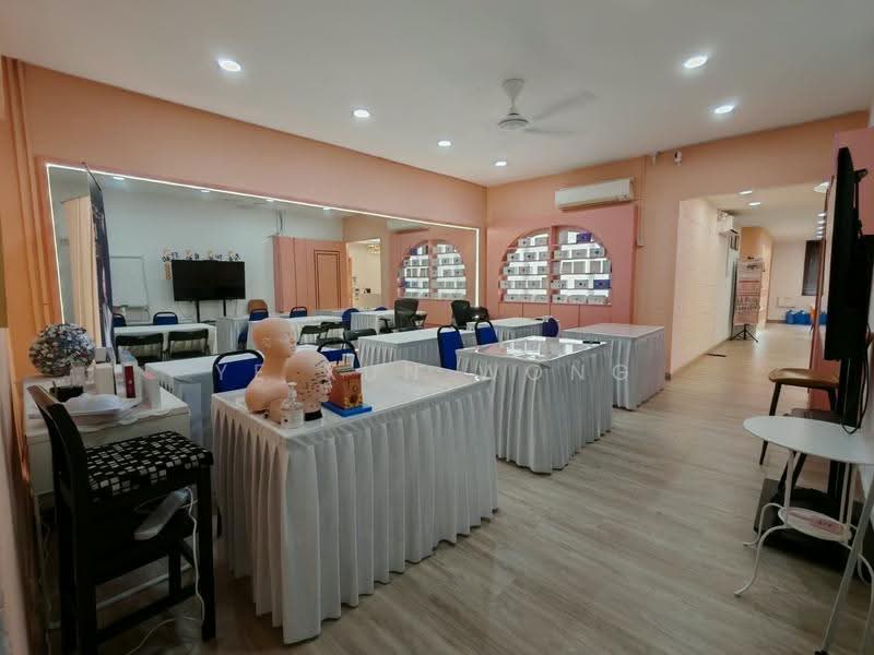 Kedai untuk Disewa di Taman Pelangi (Johor Bahru) - Ye Xun Wong - Interior - PropertyGuru.com.my