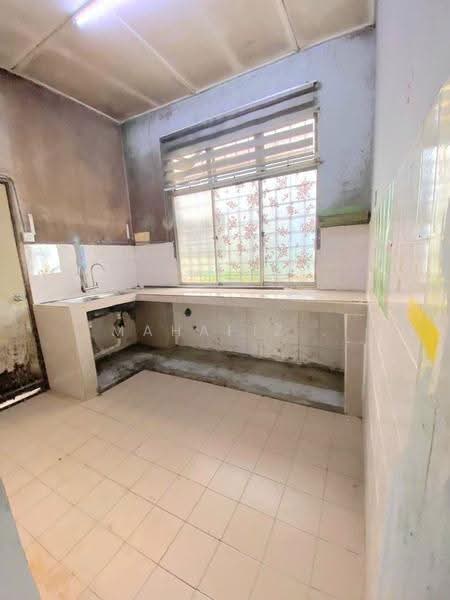 Terraced House for Sale in Sepang (Selangor) - Mahafiz . - Kitchen - PropertyGuru.com.my