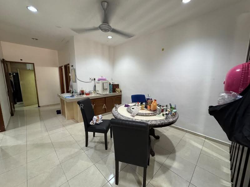 Rumah Berkembar untuk Dijual di Taman Lumba Kuda (Alor Setar) - Ryan Ooi - Dining Room - PropertyGuru.com.my