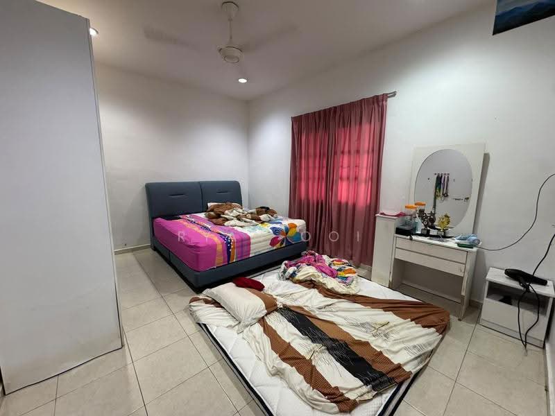 Rumah Berkembar untuk Dijual di Taman Lumba Kuda (Alor Setar) - Ryan Ooi - Bedroom - PropertyGuru.com.my