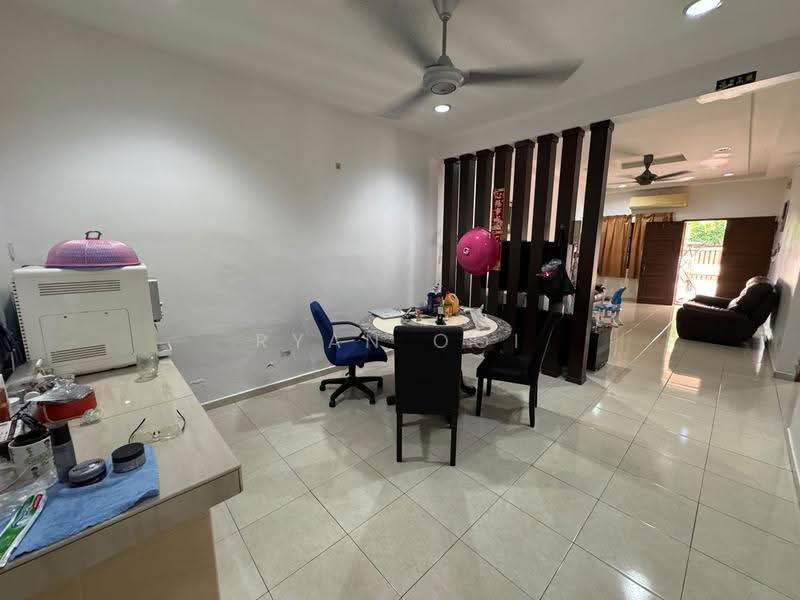 Rumah Berkembar untuk Dijual di Taman Lumba Kuda (Alor Setar) - Ryan Ooi - Living Room - PropertyGuru.com.my