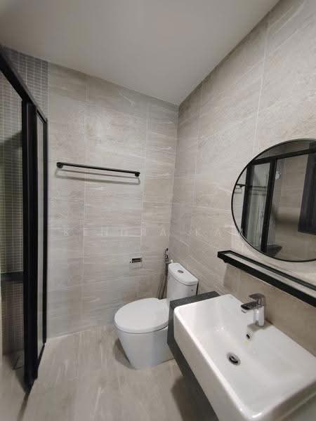 Service Residence for Rent at Edelweiss @ Tropicana Gardens - Kendra Kam - Bathroom - PropertyGuru.com.my