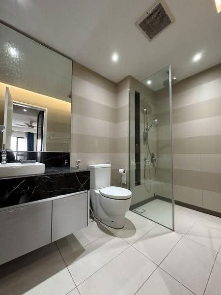 Kondominium untuk Dijual di Westside Three - Echo Ng - Bathroom - PropertyGuru.com.my