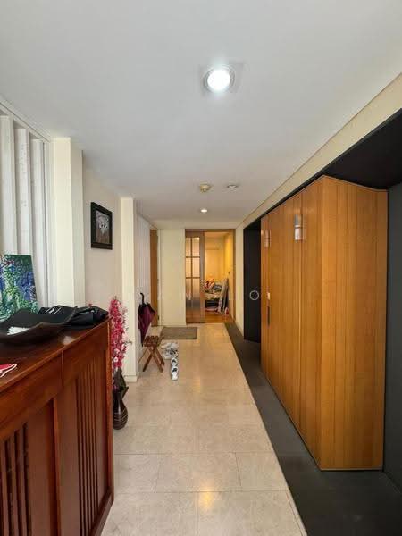 Condominium for Rent at 2 Hampshire - Dan Lo - Entrance - PropertyGuru.com.my