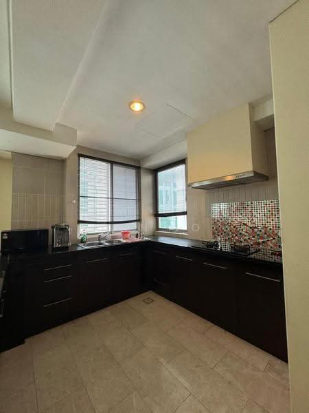 Condominium for Rent at 2 Hampshire - Dan Lo - Kitchen - PropertyGuru.com.my
