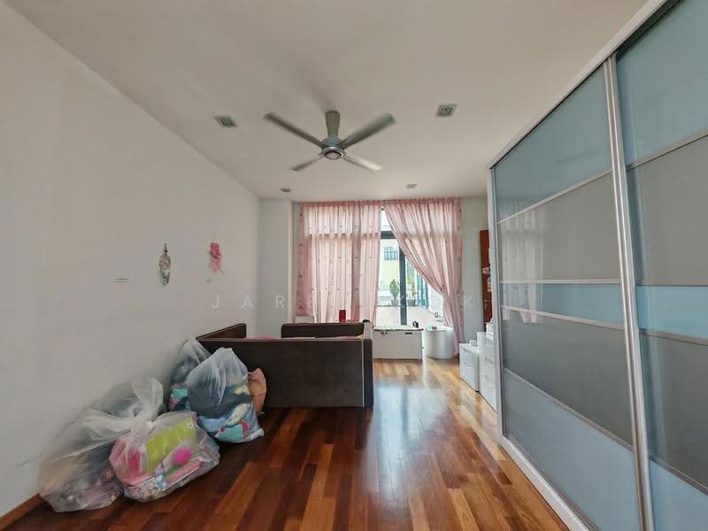 Bungalow House for Sale in Subang Heights (Subang Jaya) - jaret kok - Living Room - PropertyGuru.com.my