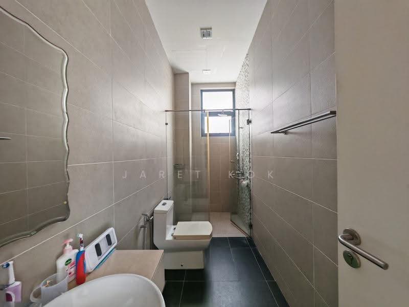 Bungalow House for Sale in Subang Heights (Subang Jaya) - jaret kok - Bathroom - PropertyGuru.com.my