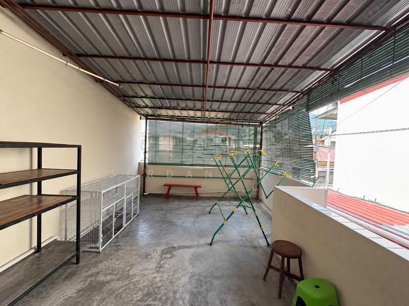 2-storey Terraced House for Sale in Island Glades (Jelutong) - Jordan Foo - Balcony - PropertyGuru.com.my