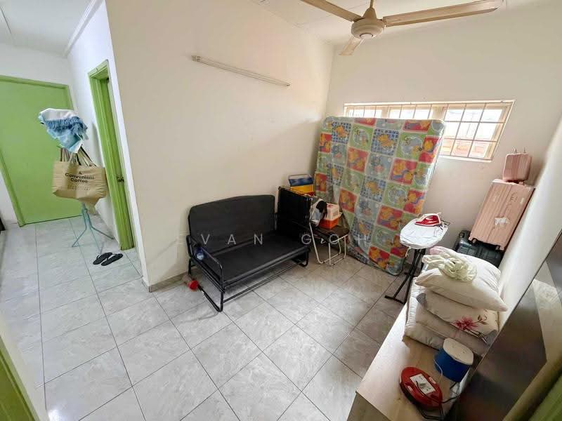 2-storey Terraced House for Sale in Bandar Kinrara Seksyen 3 (Bandar Kinrara) - Evan Goh - Interior - PropertyGuru.com.my