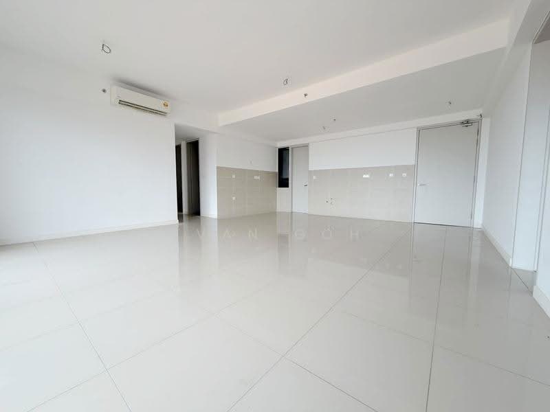 Kediaman Servis untuk Dijual di The Pulse Residence - Evan Goh - Living Room - PropertyGuru.com.my
