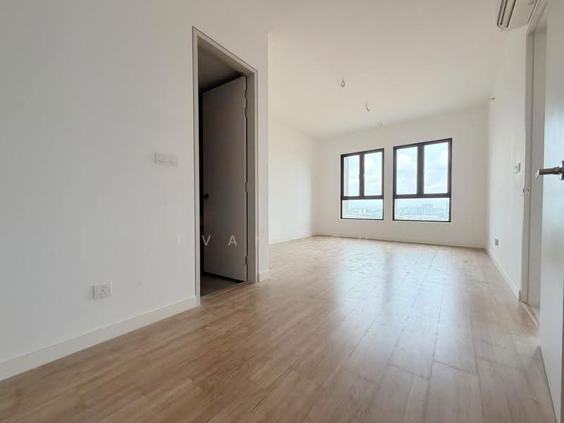 Kediaman Servis untuk Dijual di The Pulse Residence - Evan Goh - Living Room - PropertyGuru.com.my