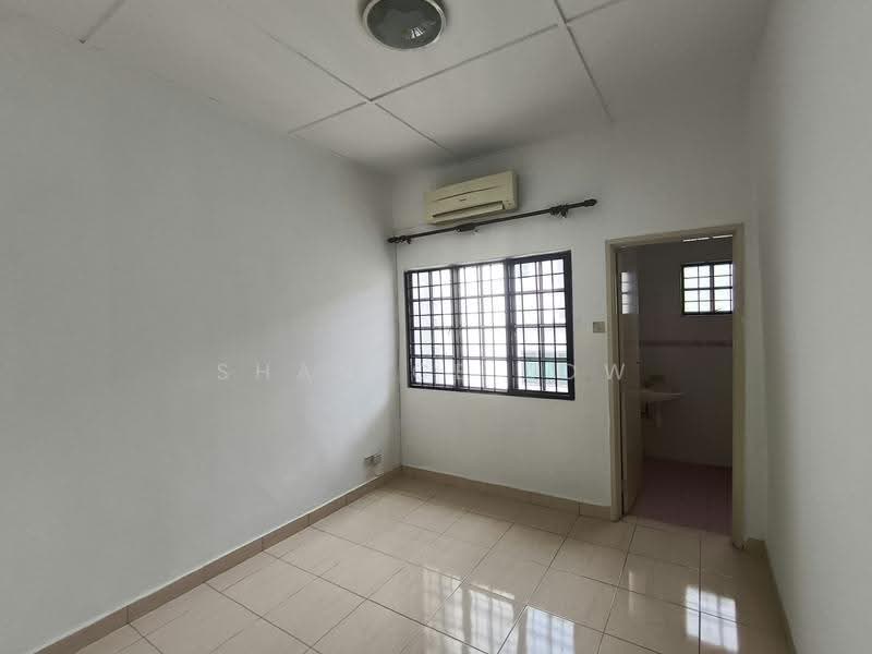 Rumah Teres 2-Tingkat untuk Dijual di Bandar Puteri Puchong (Puchong) - Shanice Low - Bathroom - PropertyGuru.com.my