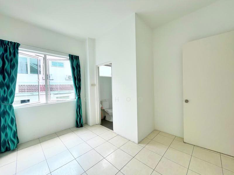 Rumah Teres 2-Tingkat untuk Disewa di Bandar Teknologi Kajang (Kajang) - GK Hoo - Bathroom - PropertyGuru.com.my