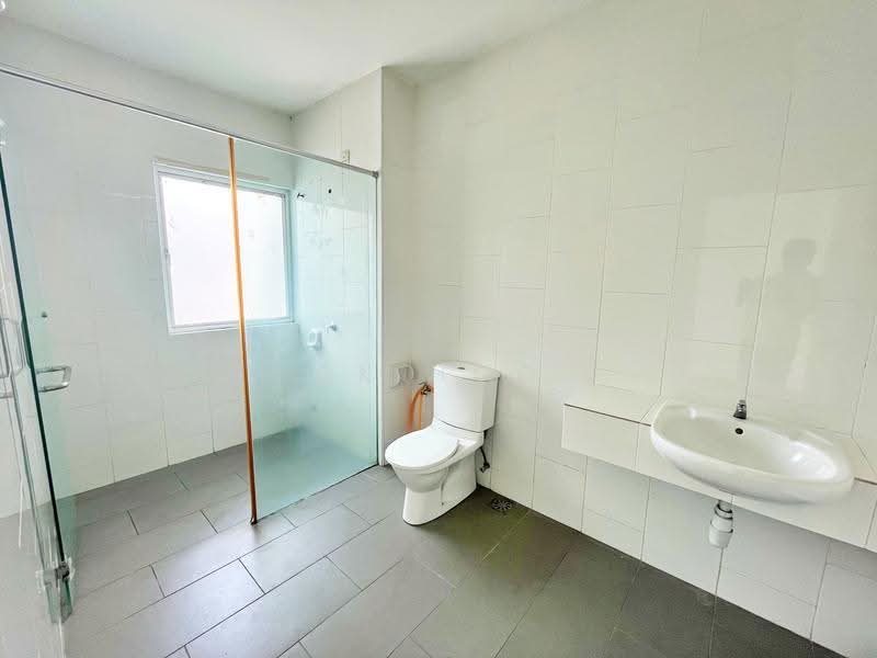Rumah Teres 2-Tingkat untuk Disewa di Bandar Teknologi Kajang (Kajang) - GK Hoo - Bathroom - PropertyGuru.com.my