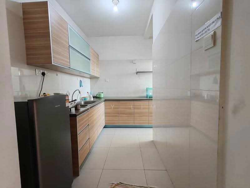 Pangsapuri untuk Dijual di KAJANG HEIGHTS DEVELOPMENT: SERVICED APARTMENTS AT KAJANG (PLOT 1 & 2) - Amy Lim - Kitchen - PropertyGuru.com.my
