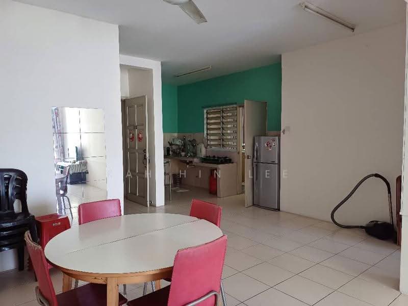 Condominium for Rent at Platinum Lake PV 10 - Kah Hin Lee - Dining Room - PropertyGuru.com.my