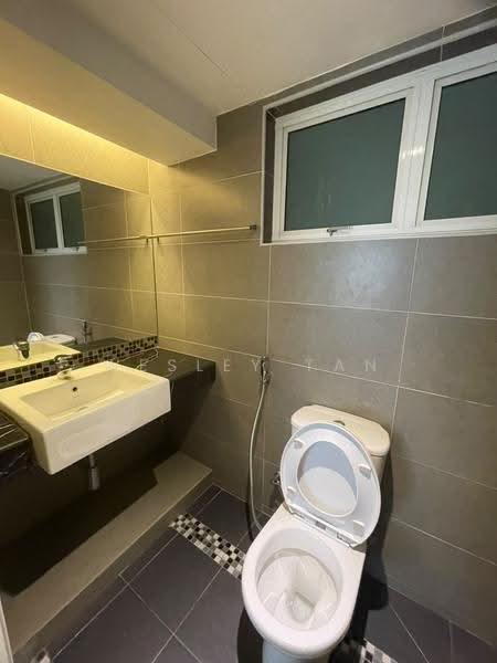 Condominium for Sale at Garden City Straits - Wesley Tan - Bathroom - PropertyGuru.com.my