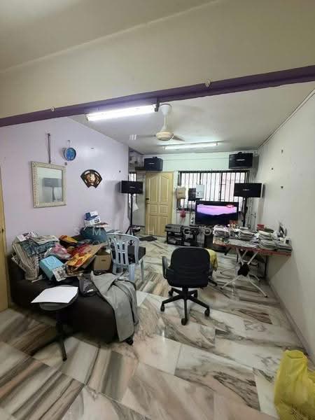 Rumah Teres untuk Dijual di Taman Damai Jaya (Skudai) - Smith Goh - Living Room - PropertyGuru.com.my