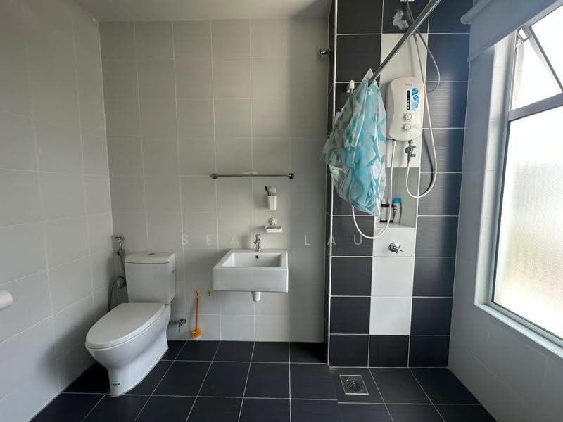 Terraced House for Sale in Masai (Johor) - Sean Lau - Bathroom - PropertyGuru.com.my