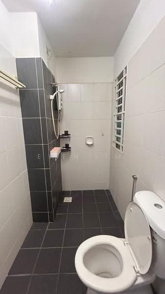 Service Residence for Rent at Saville @ Kajang - Ewen Lim - Bathroom - PropertyGuru.com.my